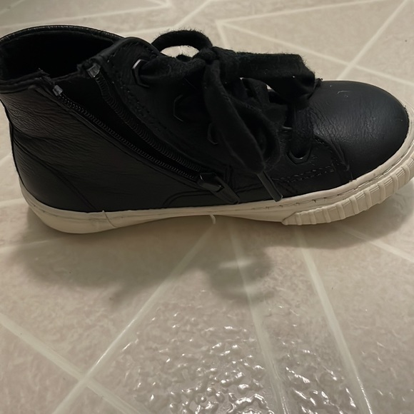 Zara black side zip high tops - Picture 5 of 6